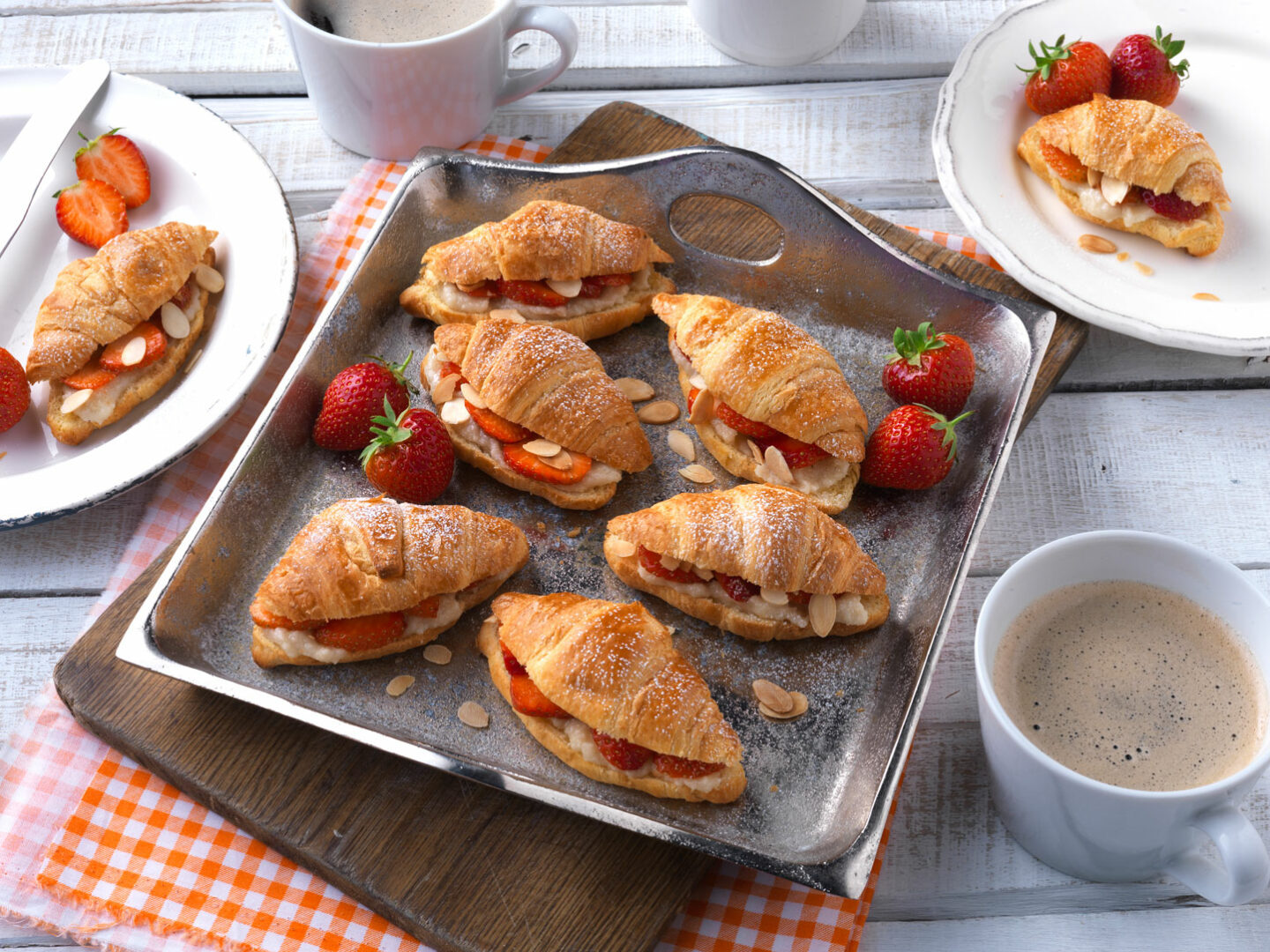 Mini Croissant Filled With Strawberry and Almonds